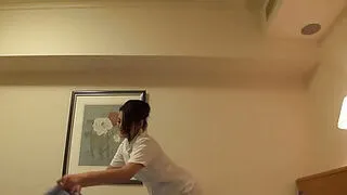 日本酒店按摩裸体舔舐毛茸茸阴户