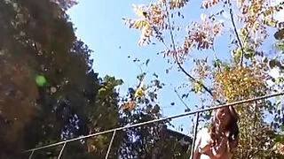日本棕发美女北条麻纪户外裸体自慰