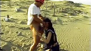 Seksi Denizci Kıyafeti Giyen Fahişe Sahilde Boğulup Tecavüze Uğradı